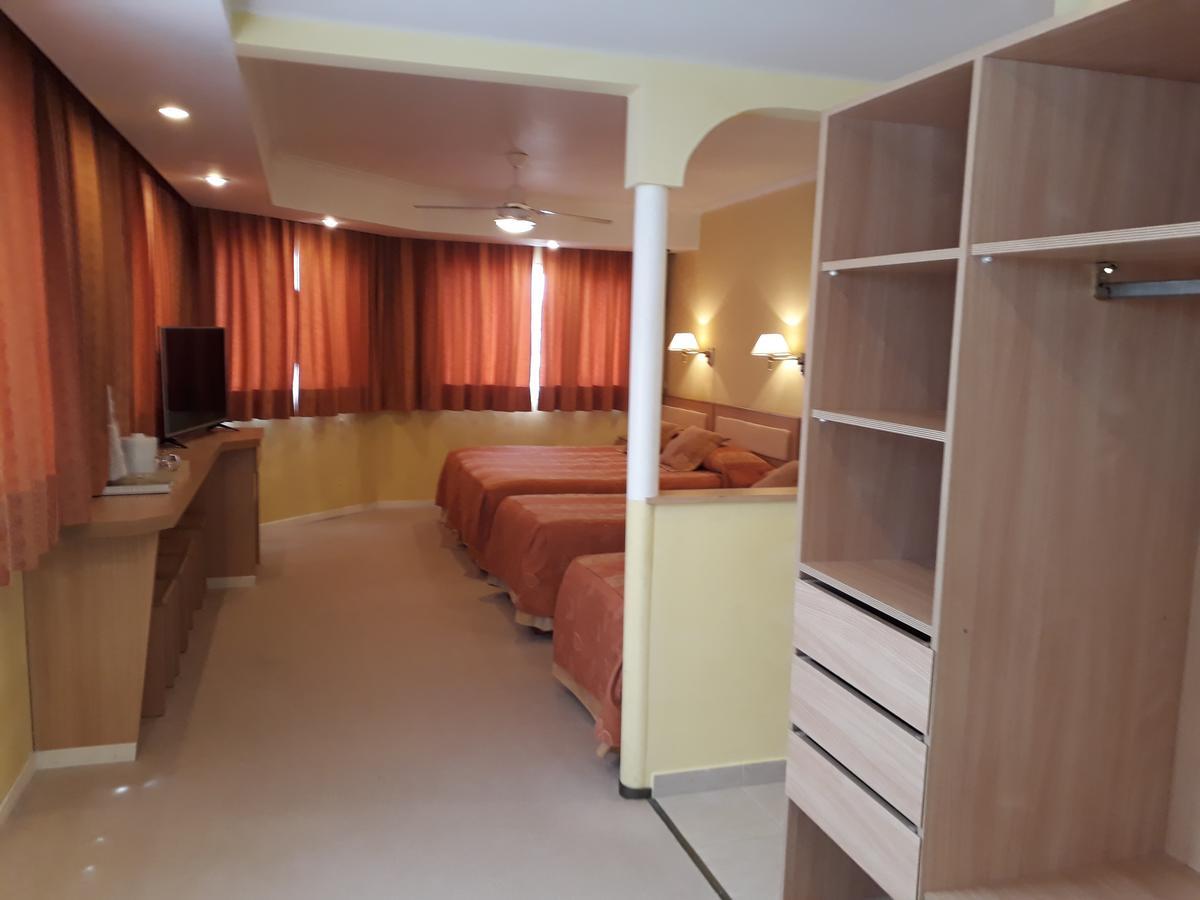 Colonos Hotel